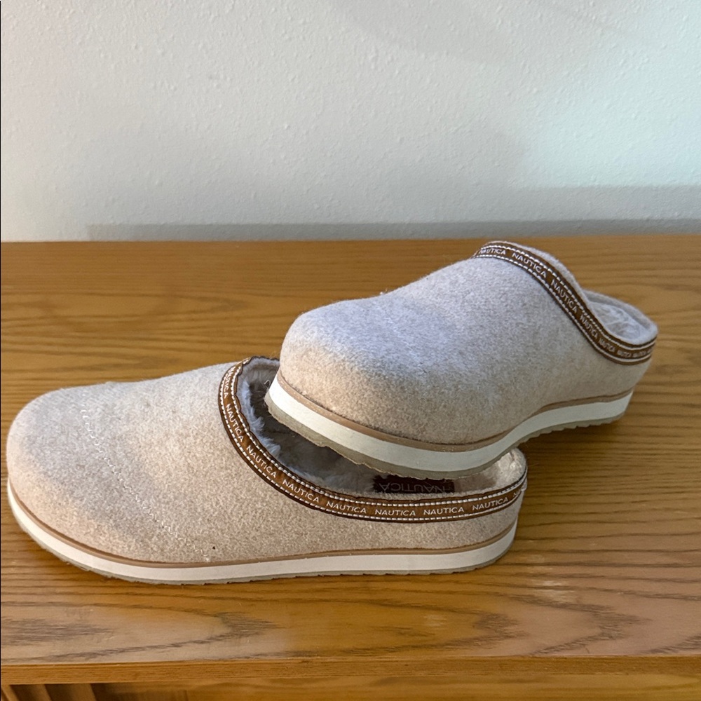 Nautica Women's Cream Slip-On Slippers